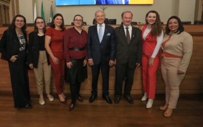 Presidente dos Amigos do HC recebe título de Cidadão Honorário de Curitiba